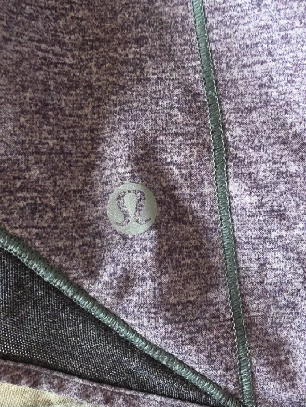lululemon athletica Hotty Hot High-Rise 4" Shorts - Heathered Black - Picture 2 of 5